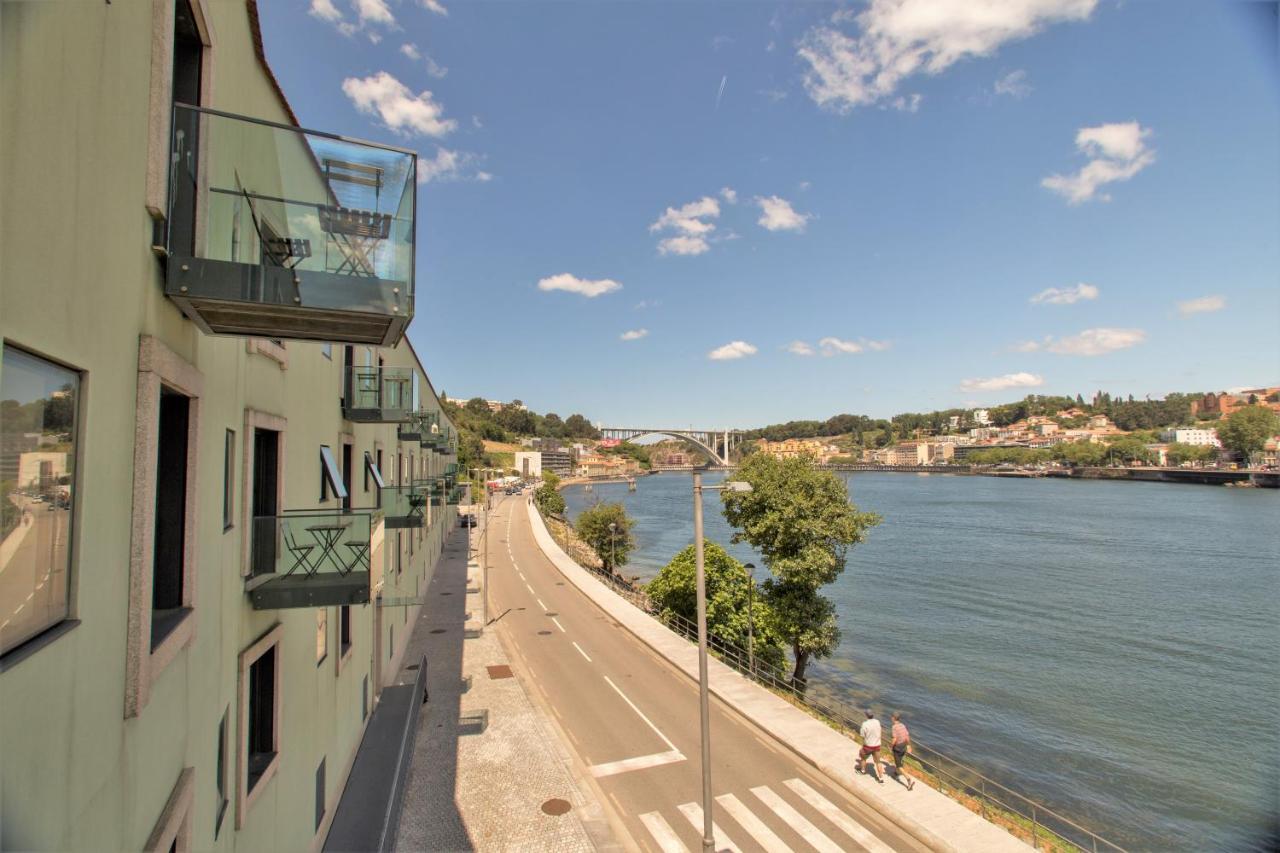 Douro Triplex - Destilaria Residence By Porto City Hosts Вила-Нова-ди-Гая Экстерьер фото