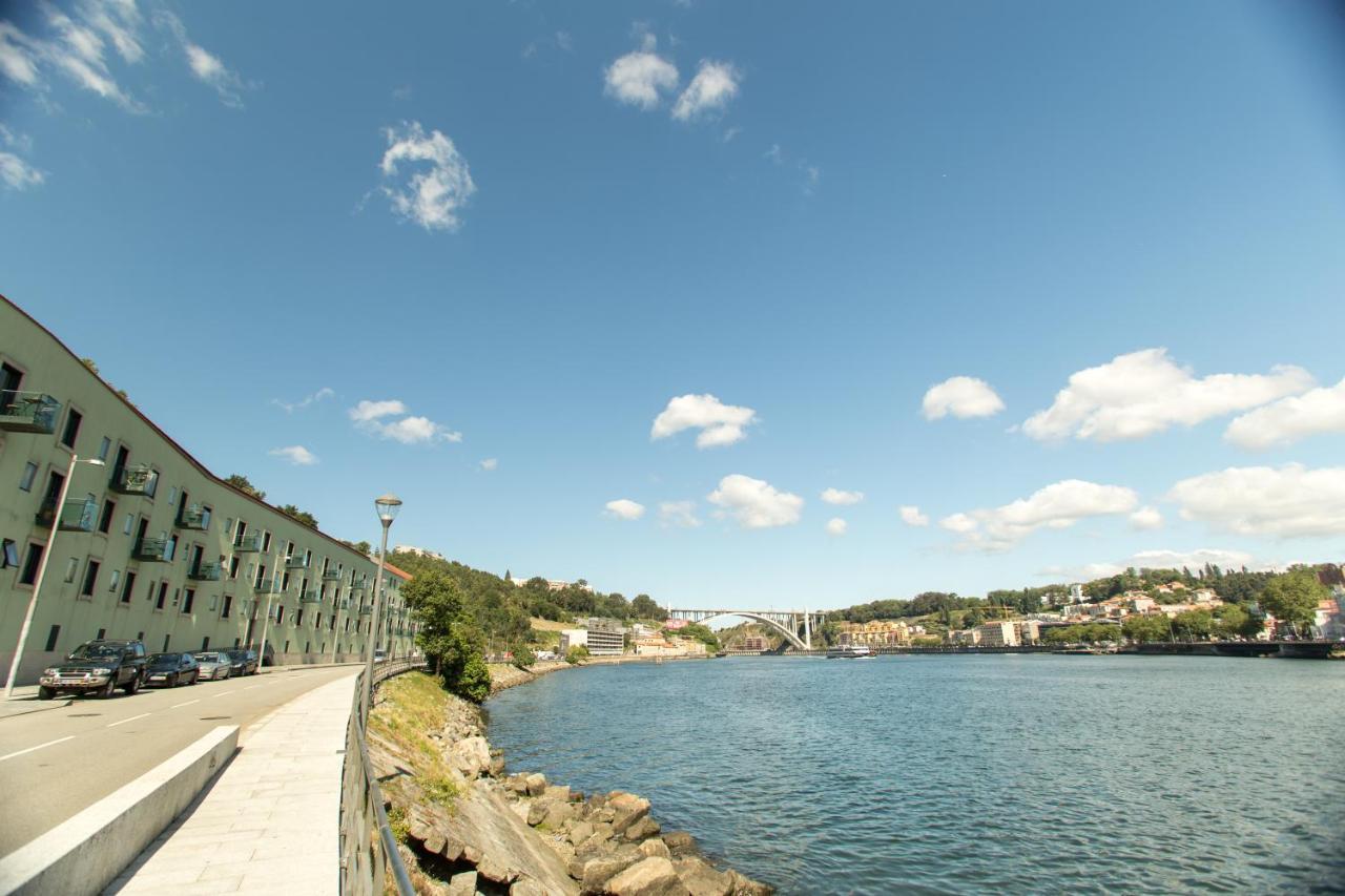 Douro Triplex - Destilaria Residence By Porto City Hosts Вила-Нова-ди-Гая Экстерьер фото