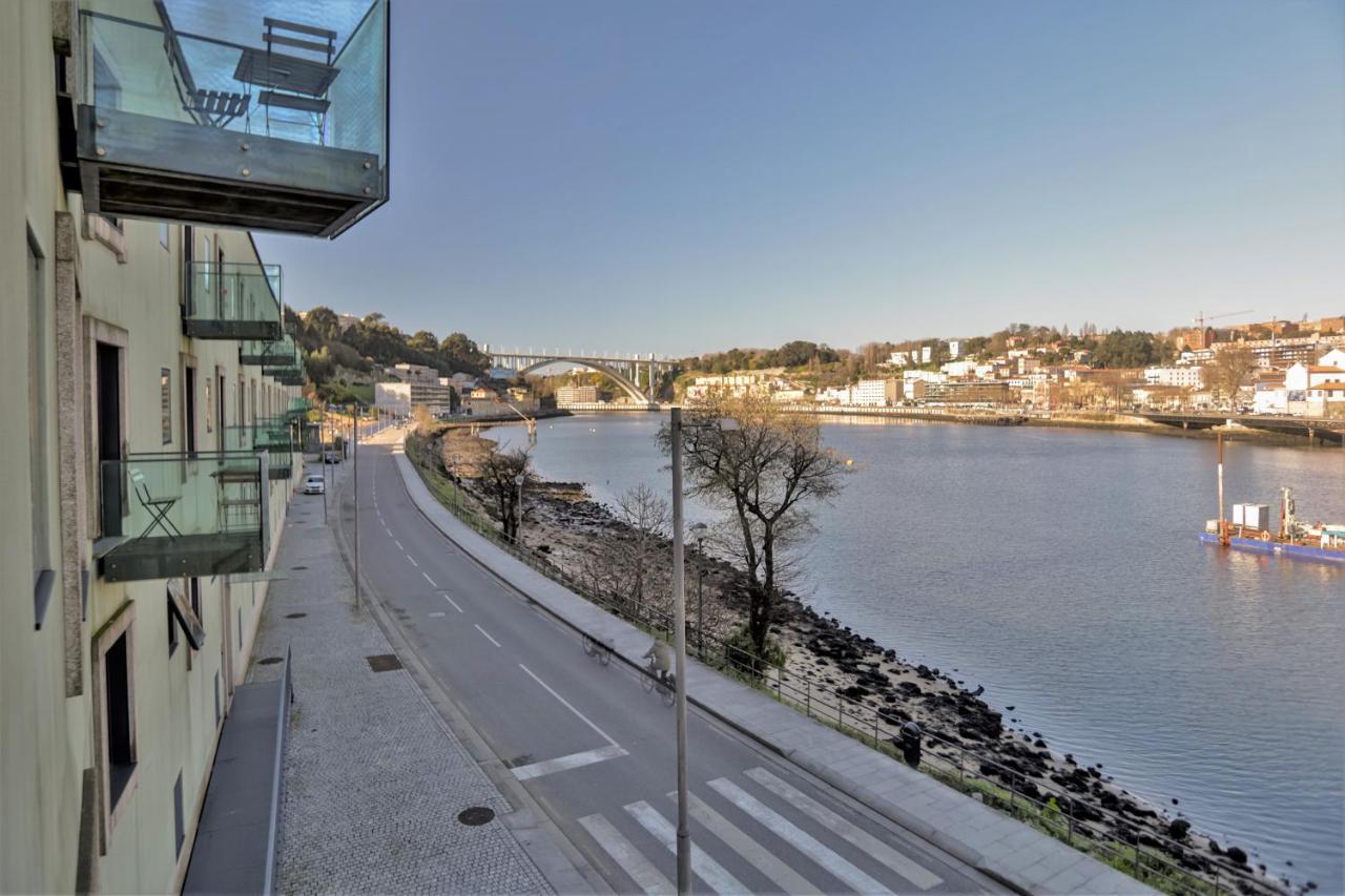 Douro Triplex - Destilaria Residence By Porto City Hosts Вила-Нова-ди-Гая Экстерьер фото