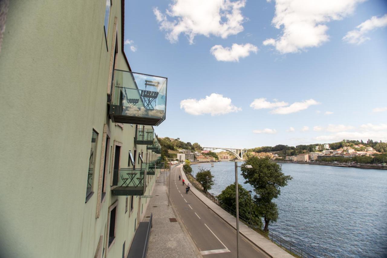 Douro Triplex - Destilaria Residence By Porto City Hosts Вила-Нова-ди-Гая Экстерьер фото
