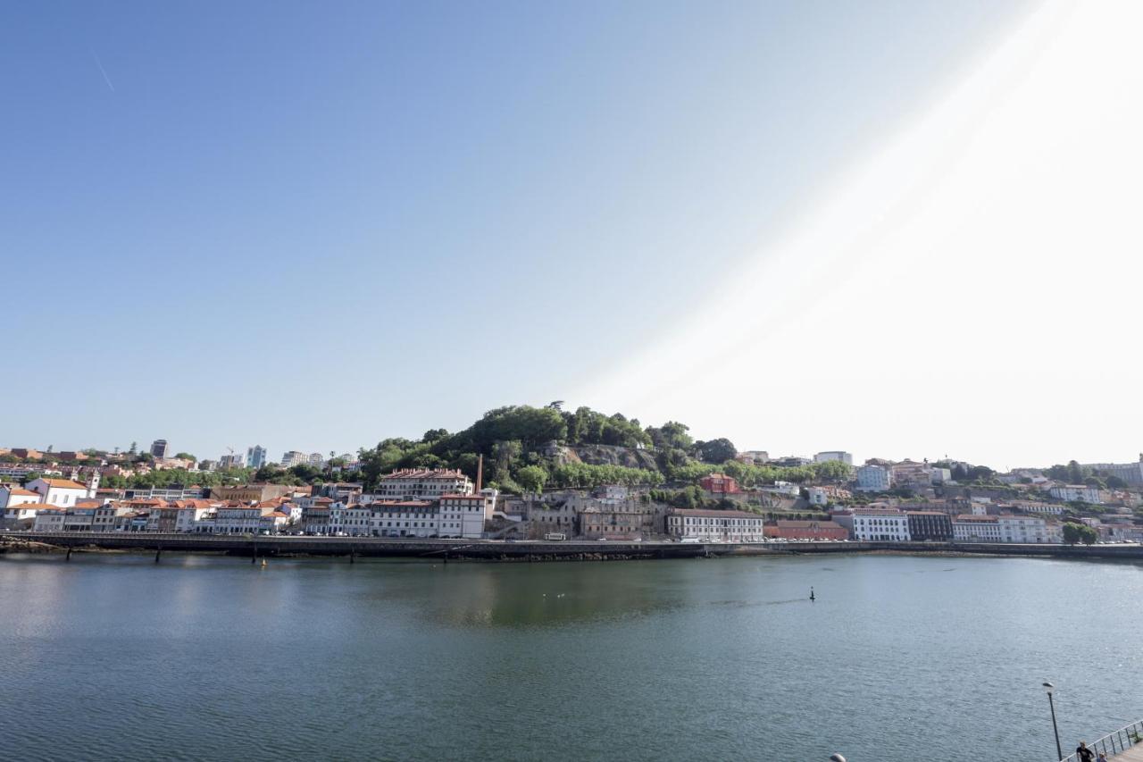 Douro Triplex - Destilaria Residence By Porto City Hosts Вила-Нова-ди-Гая Экстерьер фото