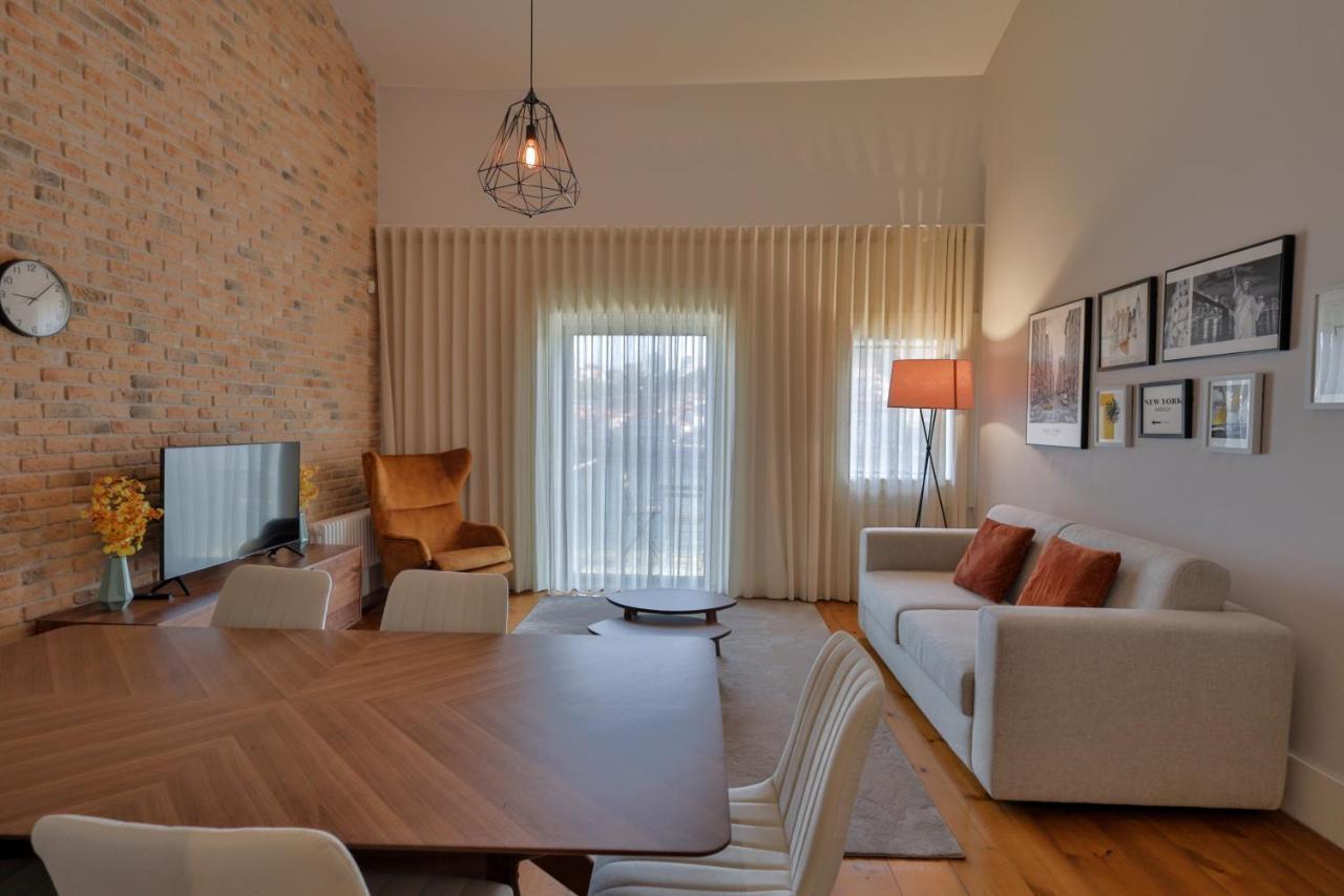 Douro Triplex - Destilaria Residence By Porto City Hosts Вила-Нова-ди-Гая Экстерьер фото